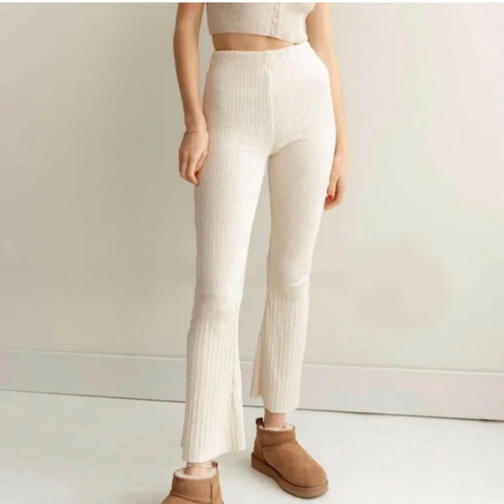 URBAN OUTFITTERS WOMENS CREAM HIGH WAIST RIBBED FLARE PANT LARGE